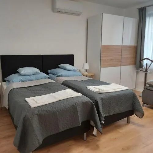 Kis Haz Apartman